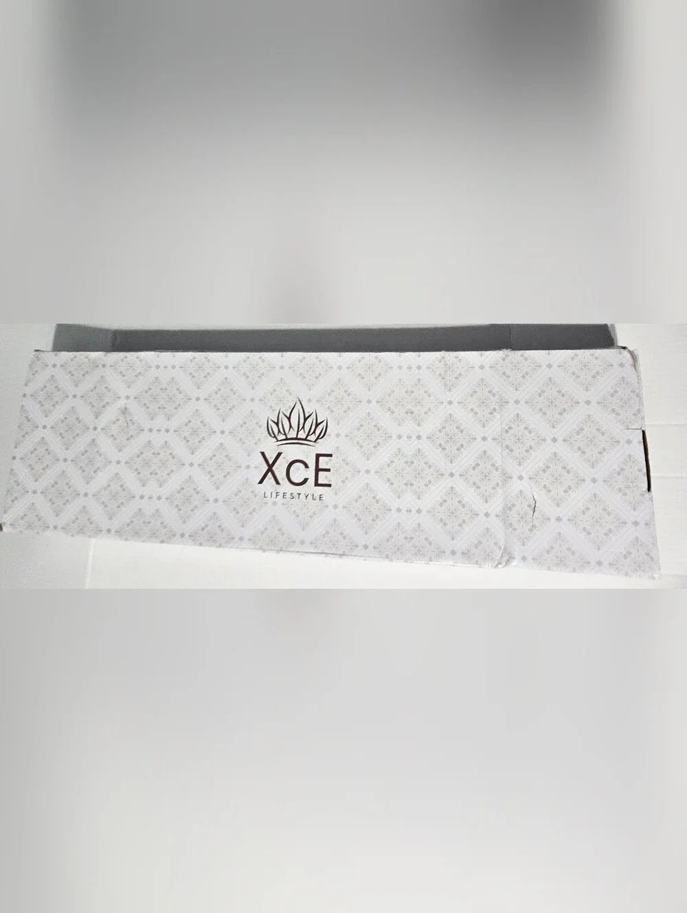 XCE Lifestyle Luxury Bamboo Bathtub Caddy Tray Expandable Bath Tub Spa Organizer